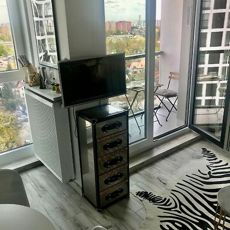 Luxury Wola Apartament Varsó Kültér fotó