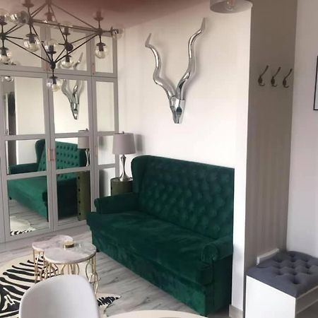 Luxury Wola Apartament Varsó Kültér fotó