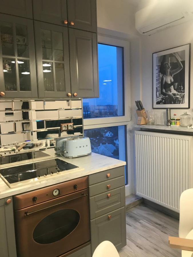 Luxury Wola Apartament Varsó Kültér fotó