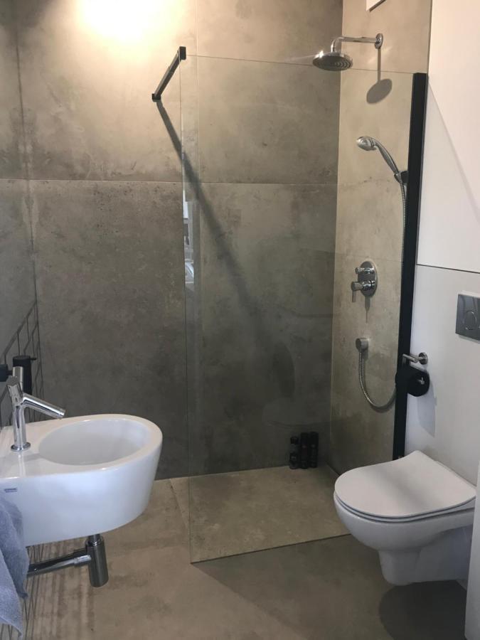 Luxury Wola Apartament Varsó Kültér fotó